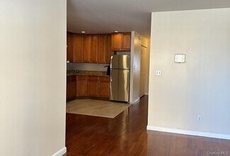 858 E 175th St in Bronx, NY - Foto de edificio - Building Photo