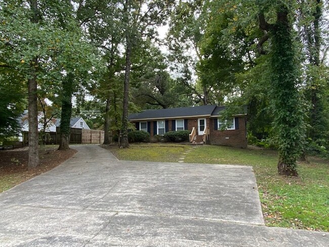 1200 E 14th St-Unit -Unit B in Greenville, NC - Building Photo - Building Photo
