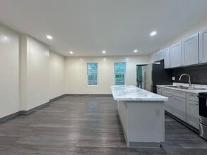 405 Liberty St in Newburgh, NY - Building Photo - Building Photo