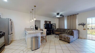 91-819 Puamaeole St in Ewa Beach, HI - Building Photo - Building Photo