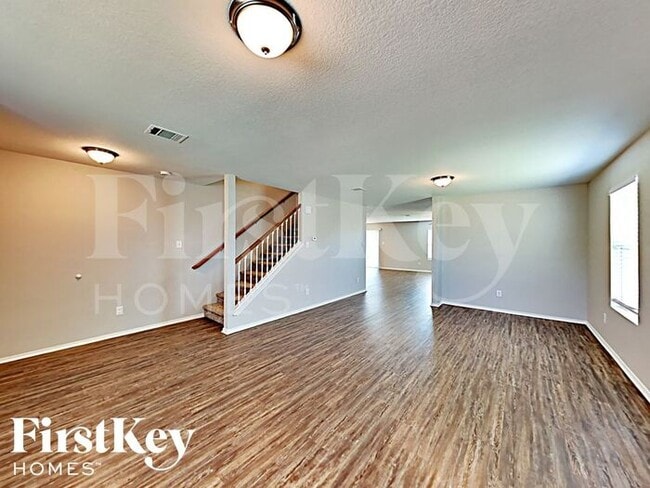9273 St Martin Rd in Fort Worth, TX - Foto de edificio - Building Photo