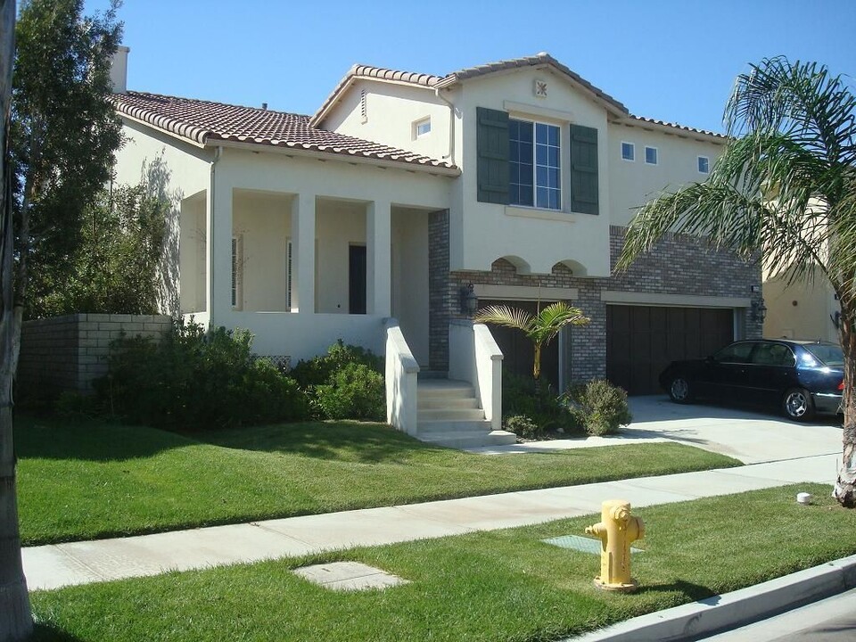 1211 Chesapeake Dr in Oxnard, CA - Building Photo