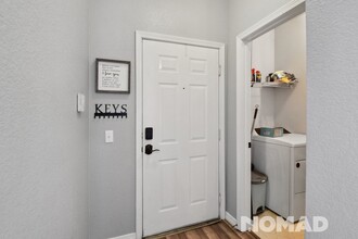 18919 E Warren Cir in Aurora, CO - Building Photo - Building Photo