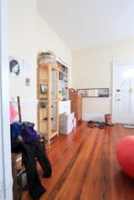 4 Forest St, Unit 1 in Cambridge, MA - Building Photo - Building Photo