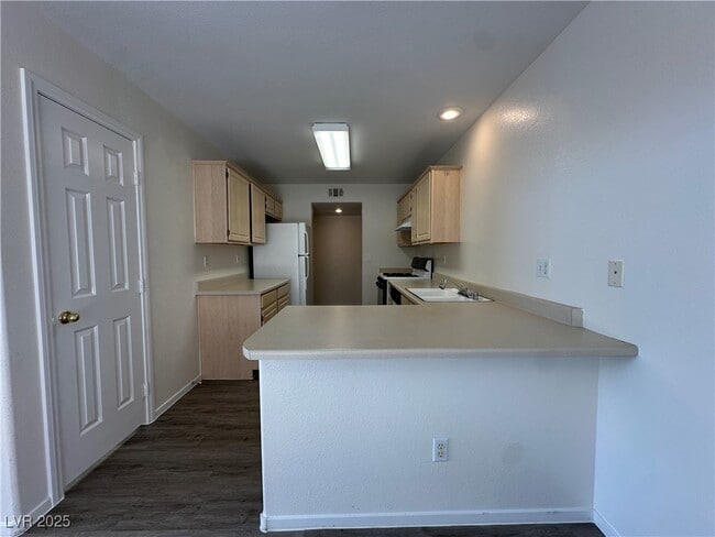 property at 1634 Coyote Run Dr