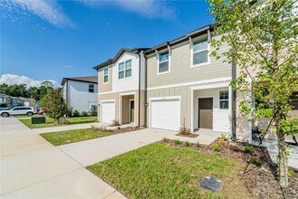 6174 Daerr Rdg St in Zephyrhills, FL - Building Photo - Building Photo
