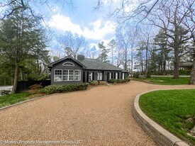 123 N Palisades Dr in Signal Mountain, TN - Building Photo