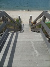 4 Oakhurst Rd in Hampton Bays, NY - Building Photo - Building Photo