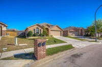 14360 Mariposa Lily Ln in Haslet, TX - Foto de edificio - Building Photo