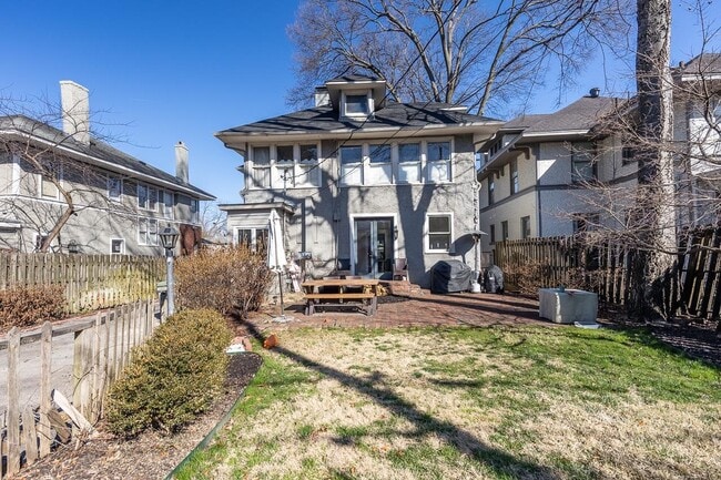 property at 1777 Carr Ave