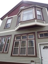 919 E Clarke St, Unit 1 in Milwaukee, WI - Building Photo