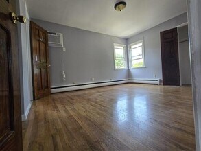 257-33 144th Ave in Queens, NY - Foto de edificio - Building Photo