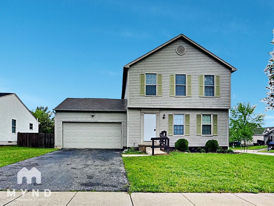 4404 Tolbert Ave in Grove City, OH - Building Photo