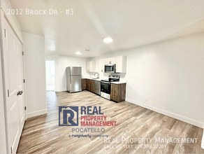 2012 Brock Dr, Unit #3 in Pocatello, ID - Foto de edificio - Building Photo