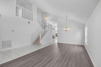 3058 SE Brierwood Pl in Stuart, FL - Building Photo - Building Photo