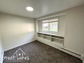 16180 Wilson Ave in Eastpointe, MI - Building Photo - Building Photo
