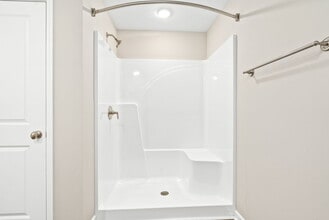 Westridge Crossing in Opelika, AL - Building Photo - Building Photo