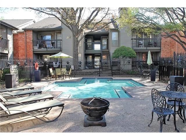 18333 Roehampton Dr in Dallas, TX - Foto de edificio - Building Photo