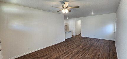 1108 Carlsberg Dr in Killeen, TX - Building Photo - Building Photo