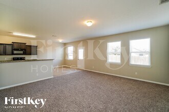 3442 Glacier Lake in San Antonio, TX - Building Photo - Building Photo