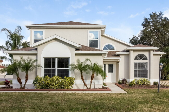 2907 N Whisperbay Ct