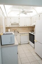 101 Cambridge Trail in Sun City Center, FL - Building Photo - Building Photo