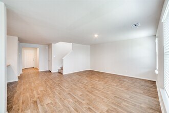 10054 Bur Sedge in San Antonio, TX - Building Photo - Building Photo