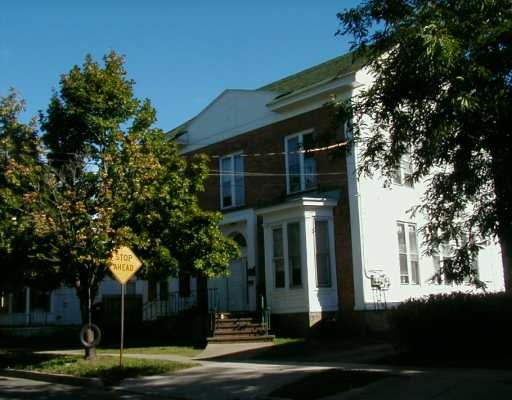 163 E Third St in Oswego, NY - Building Photo