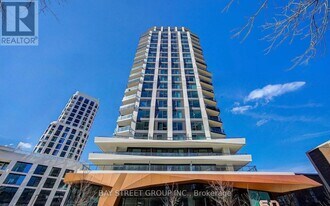 60 Central Park Roadway in Toronto, ON - Building Photo