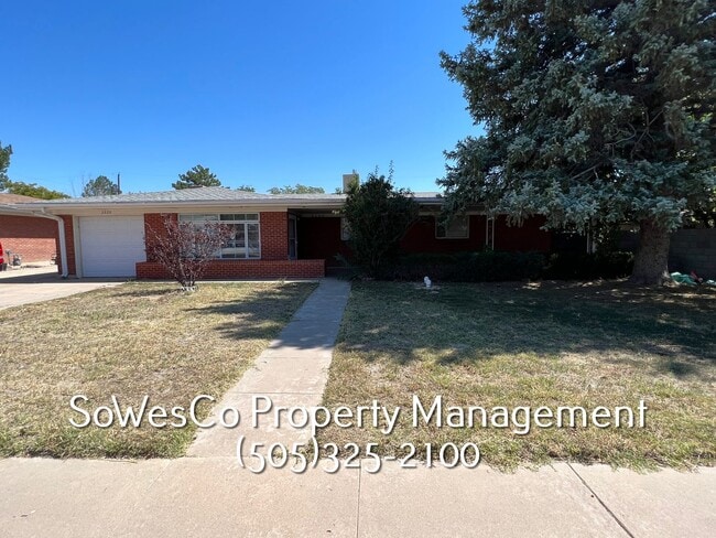 property at 2220 Ridgecrest Dr