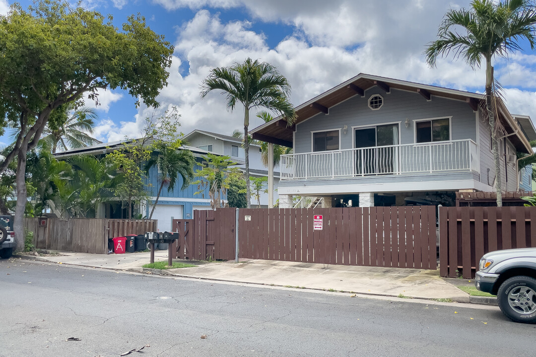 68-152 Au St in Waialua, HI - Building Photo