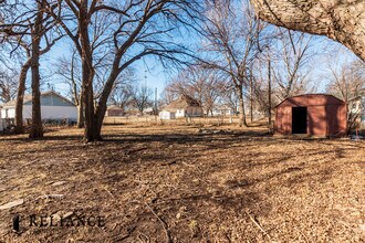 511 S King St in Mount Hope, KS - Building Photo - Building Photo