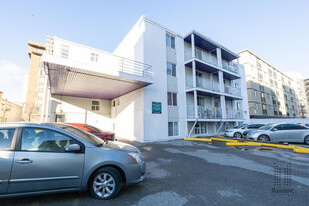 Beltline Apartments off 17th in Calgary, AB - Foto de edificio - Building Photo