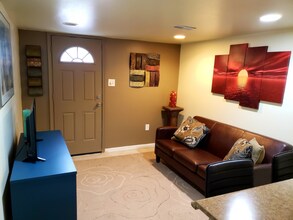 4197 Fredericksburg Dr in College Park, GA - Foto de edificio - Building Photo