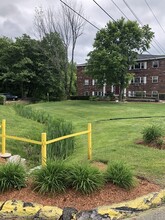 43 Berlin St, Unit 3 in Clinton, MA - Foto de edificio - Building Photo