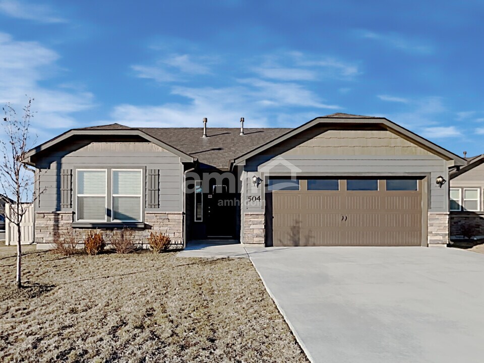 504 Diamond Lake St in Middleton, ID - Building Photo