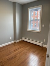 35 Chelsea St, Unit 33-4 in Boston, MA - Building Photo - Building Photo