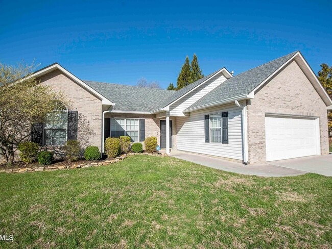 2447 Brierbrook Ln in Knoxville, TN - Building Photo - Building Photo
