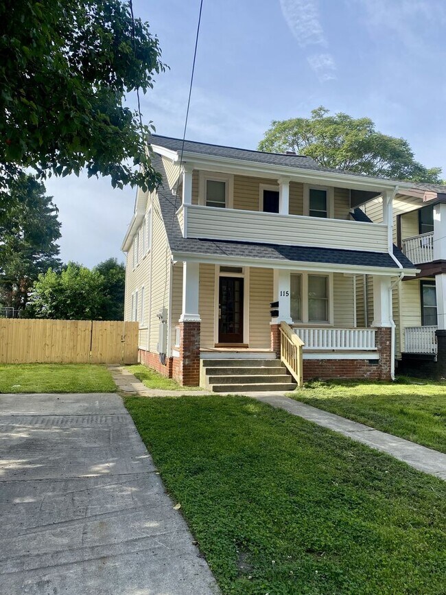 115 E 39th St in Norfolk, VA - Building Photo - Building Photo
