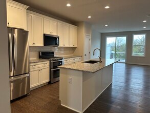 182 Mahogany Ln in King of Prussia, PA - Building Photo - Building Photo