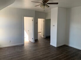 13 Lafrance Ct, Unit 2 in New Bedford, MA - Building Photo