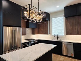 430 Markham St SW in Atlanta, GA - Building Photo