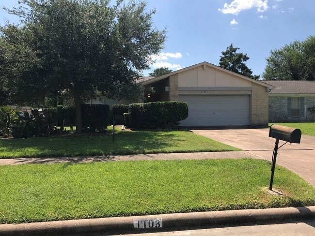 property at 1103 Ashdale Dr