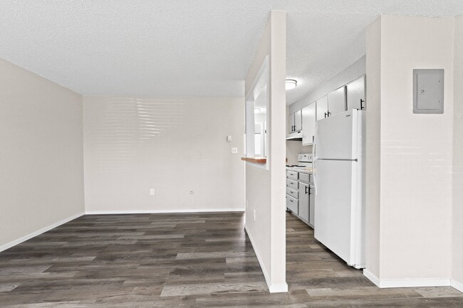 Royal Chateau Apartments in Denver, CO - Foto de edificio - Building Photo