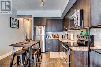 7900 Bathurst St in Vaughan, ON - Building Photo - Building Photo