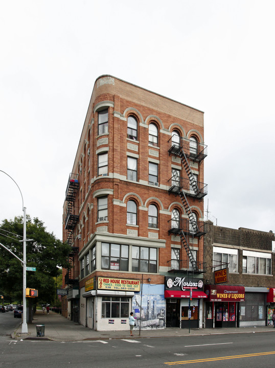 3828 3rd Ave in Bronx, NY - Building Photo