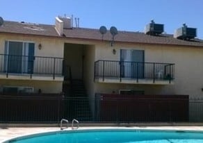 Broadway Apartments in Barstow, CA - Building Photo