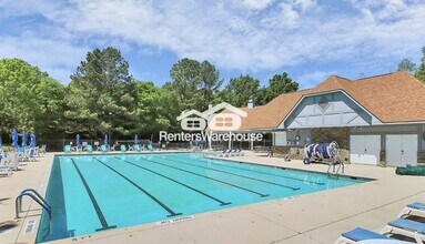 11300 Hunters Landing Dr in Charlotte, NC - Foto de edificio - Building Photo