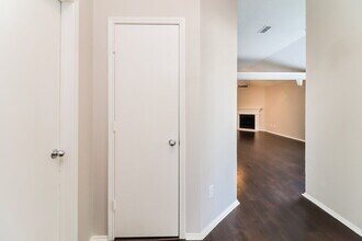 2521 Nogales Dr in Fort Worth, TX - Building Photo - Building Photo