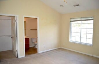 24186 Thistle Ln in St. Robert, MO - Building Photo - Building Photo